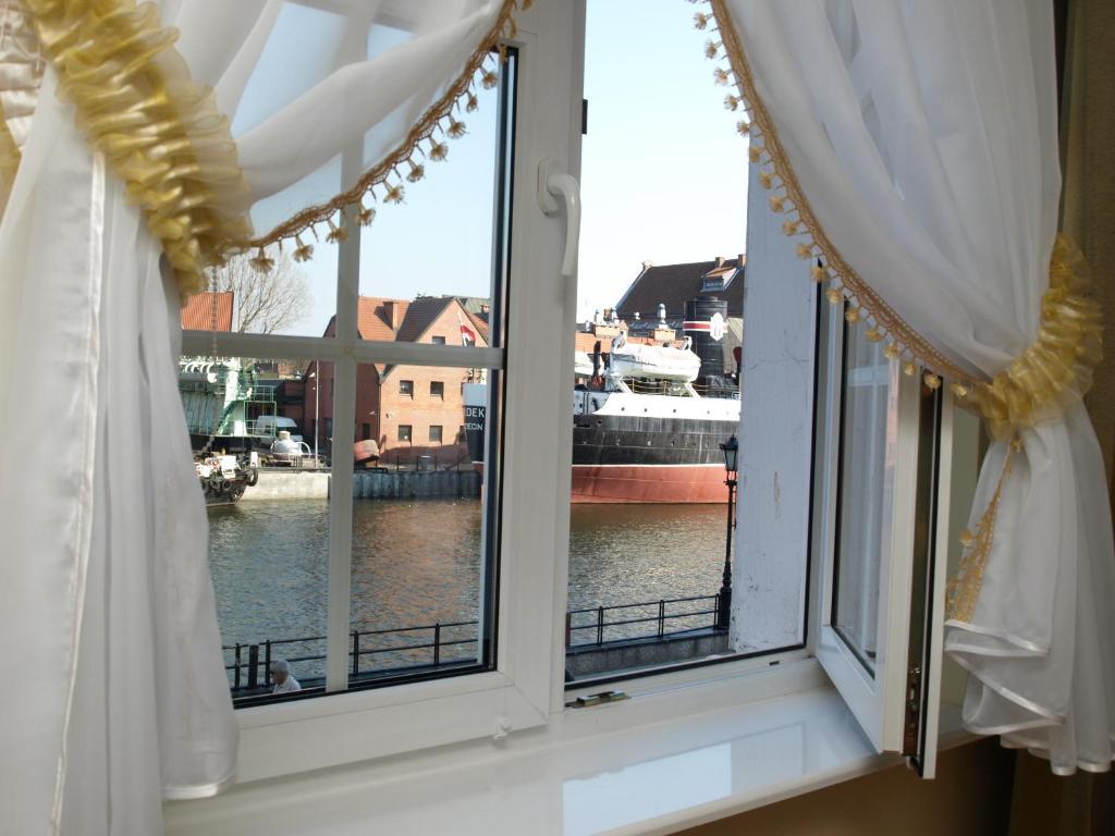 Grand-Tourist River Side Apartments Gdansk Room photo